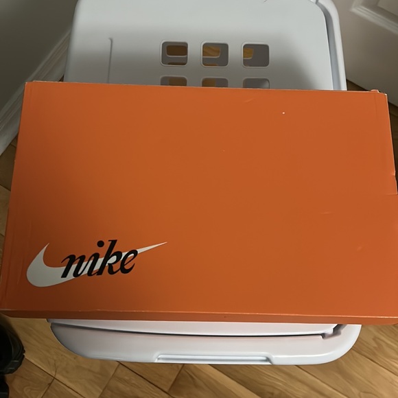 Women’s Nike blazer low ‘77 white ghost - Picture 9 of 13